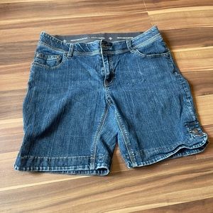 Denver Hayes jean shorts